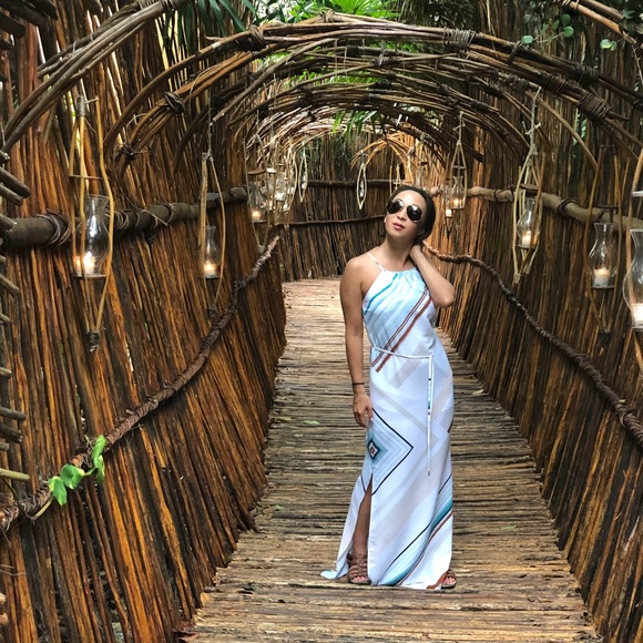 White long dress w/ Stripes PETITE - Picture 2 of 8